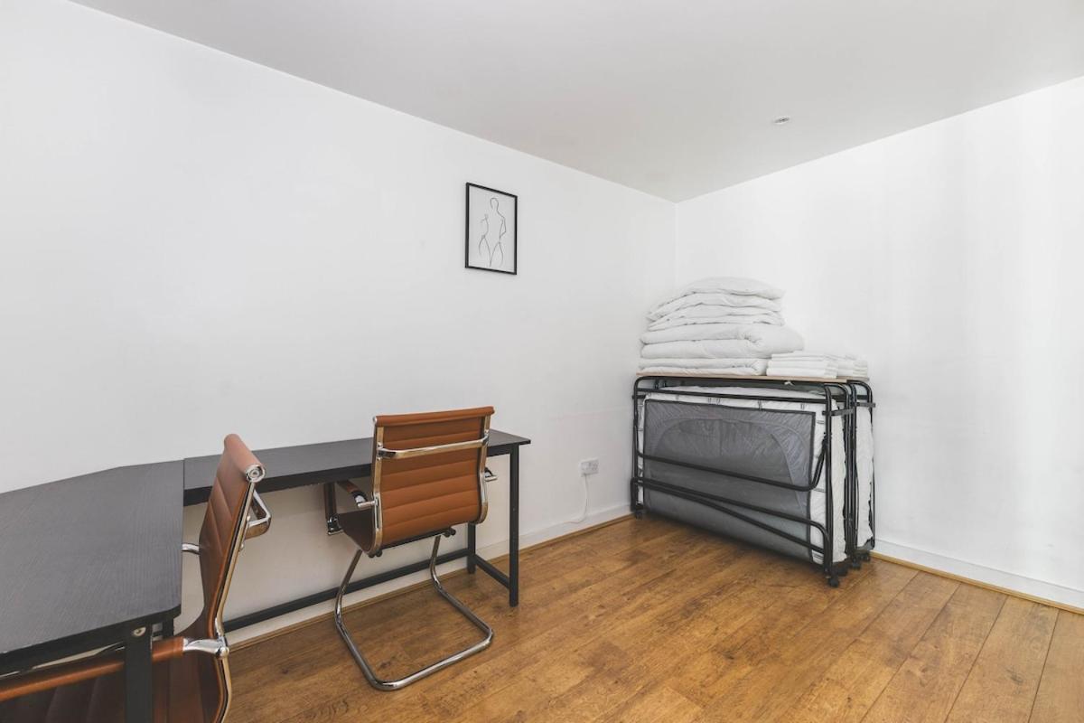 2Bed Stratford Apt With Easy Access To Central London, O2, Excel, Parking Nearby Экстерьер фото